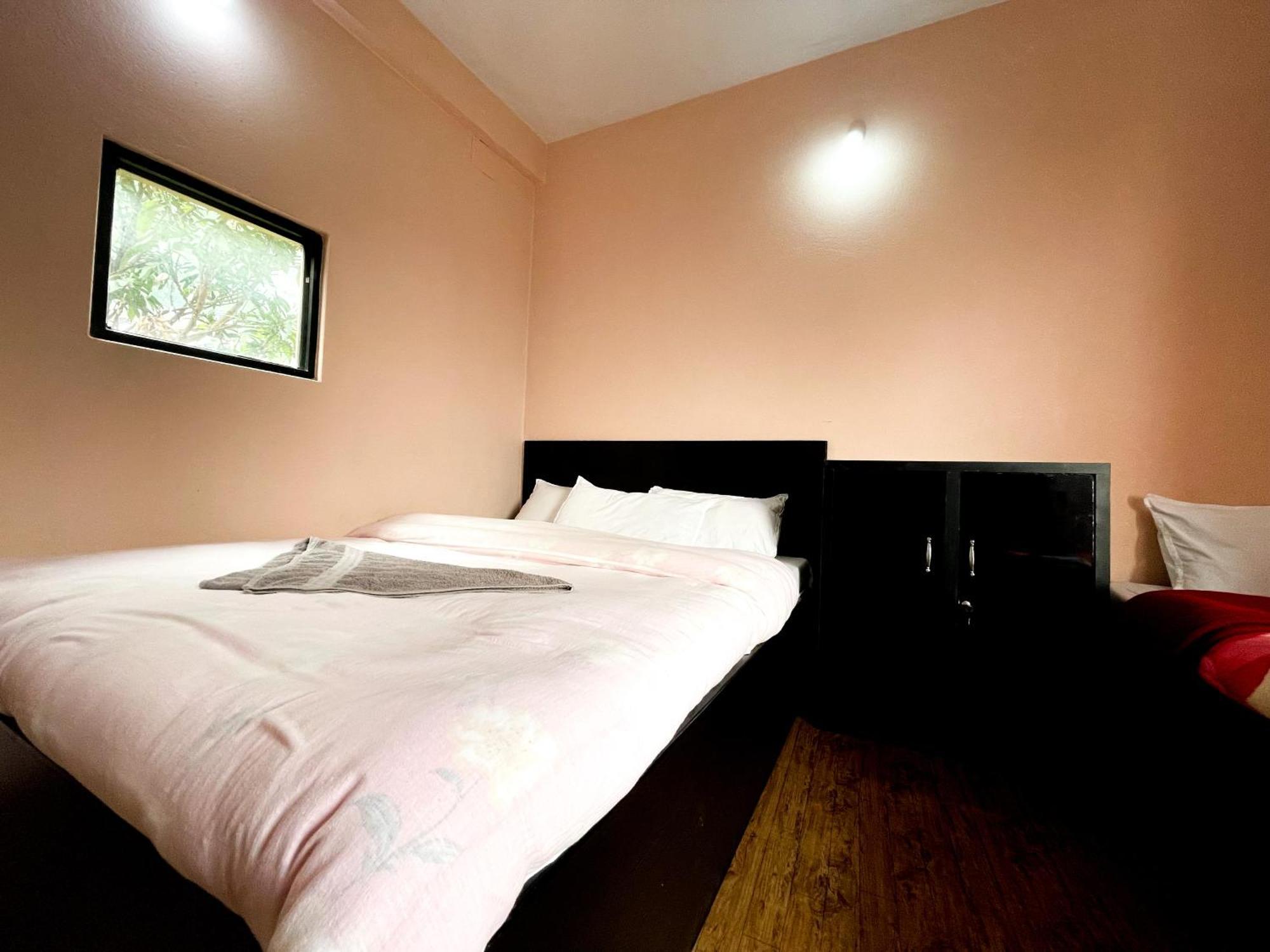 Yuriko Guest House Pokhara Exterior foto